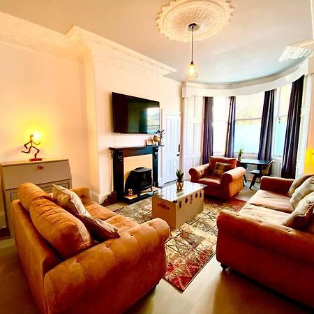 Anchored Homely Apartment In Historic Centre พาสเลย์ ภายนอก รูปภาพ