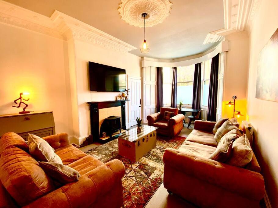 Anchored Homely Apartment In Historic Centre พาสเลย์ ภายนอก รูปภาพ