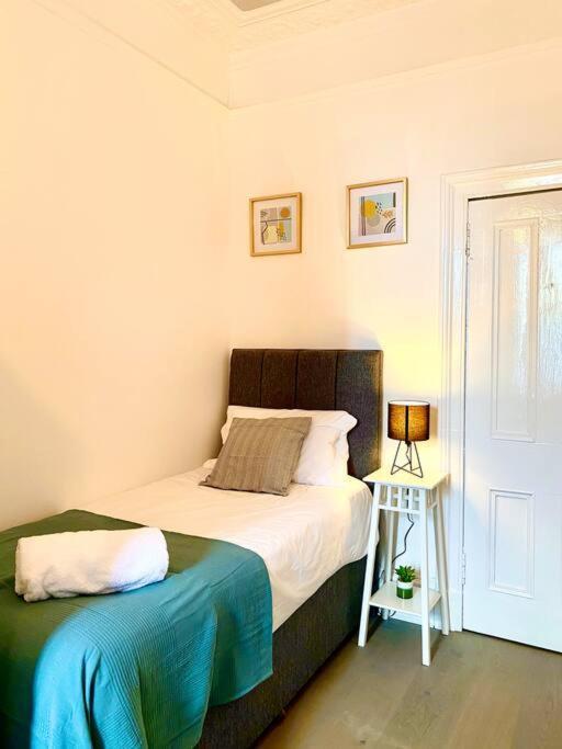Anchored Homely Apartment In Historic Centre พาสเลย์ ภายนอก รูปภาพ